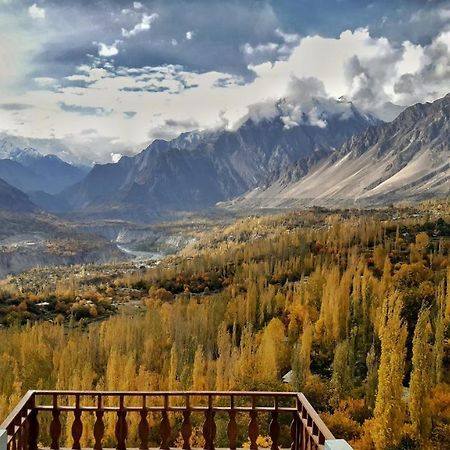 World Roof Hotel Hunza Karimabad  Luaran gambar