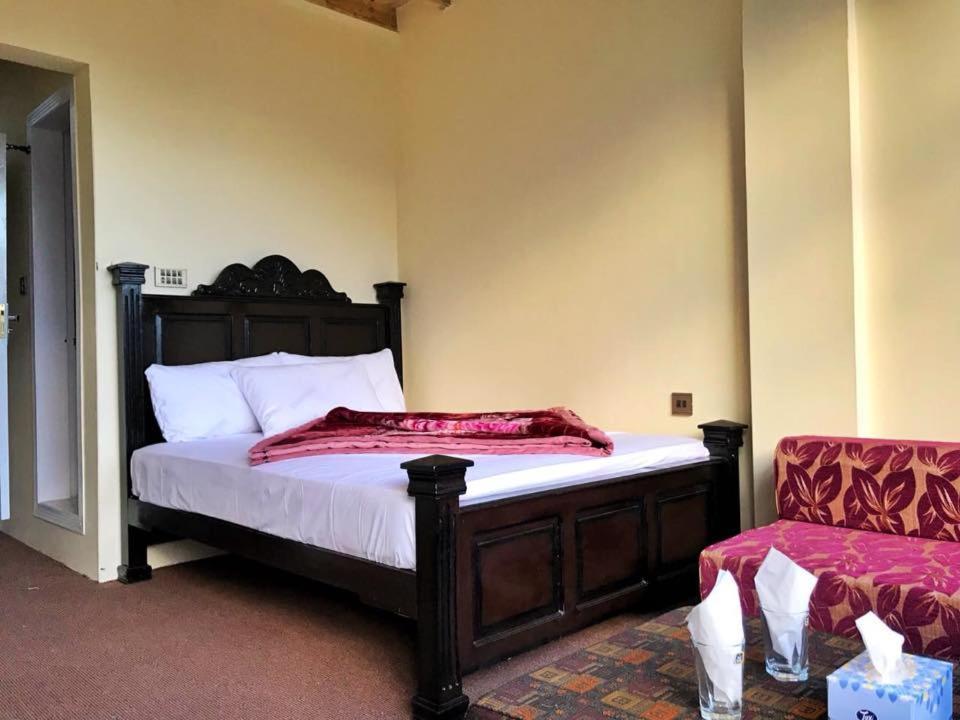 World Roof Hotel Hunza Karimabad  Luaran gambar