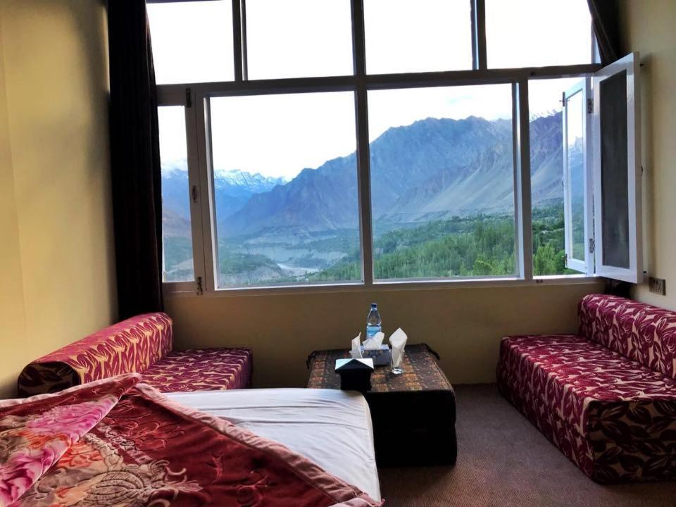 World Roof Hotel Hunza Karimabad  Luaran gambar