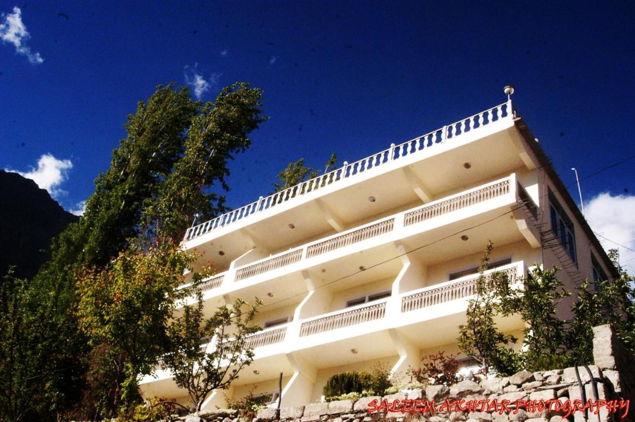 World Roof Hotel Hunza Karimabad  Luaran gambar